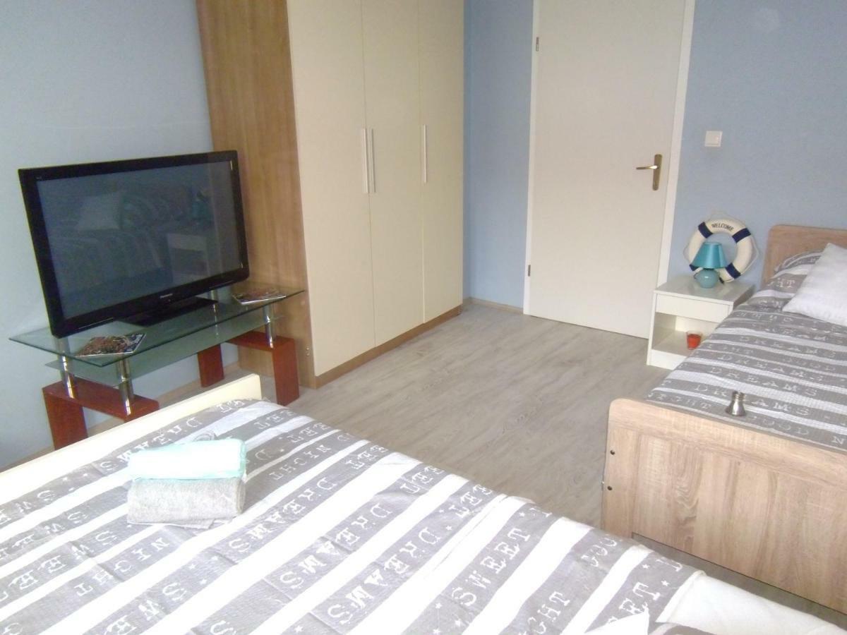 Апартаменты Apartman Sara Шибеник Экстерьер фото