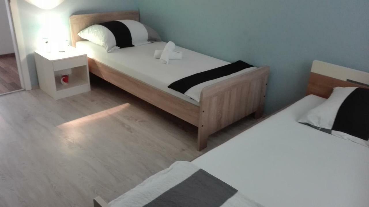 Апартаменты Apartman Sara Шибеник Экстерьер фото